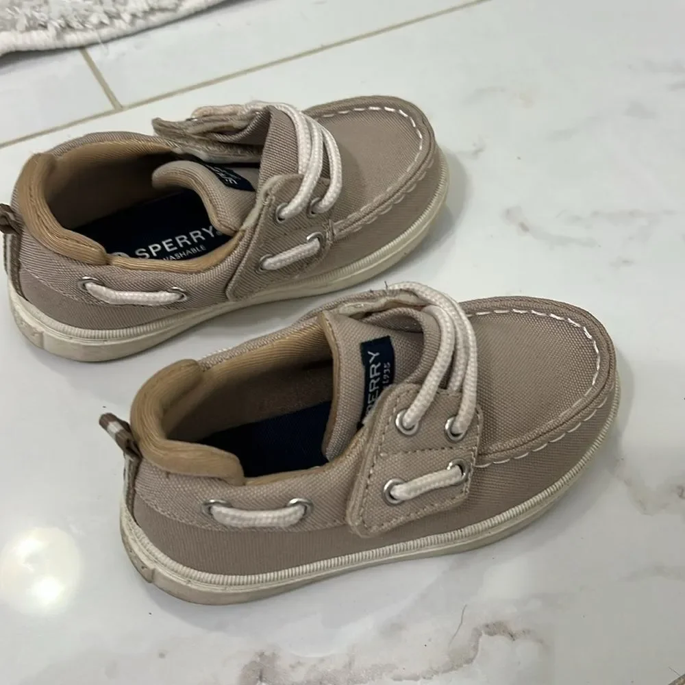 Toddler Boys Sperry  Boat Shoes - Excellent Condition - Worn Once - Size 8M
